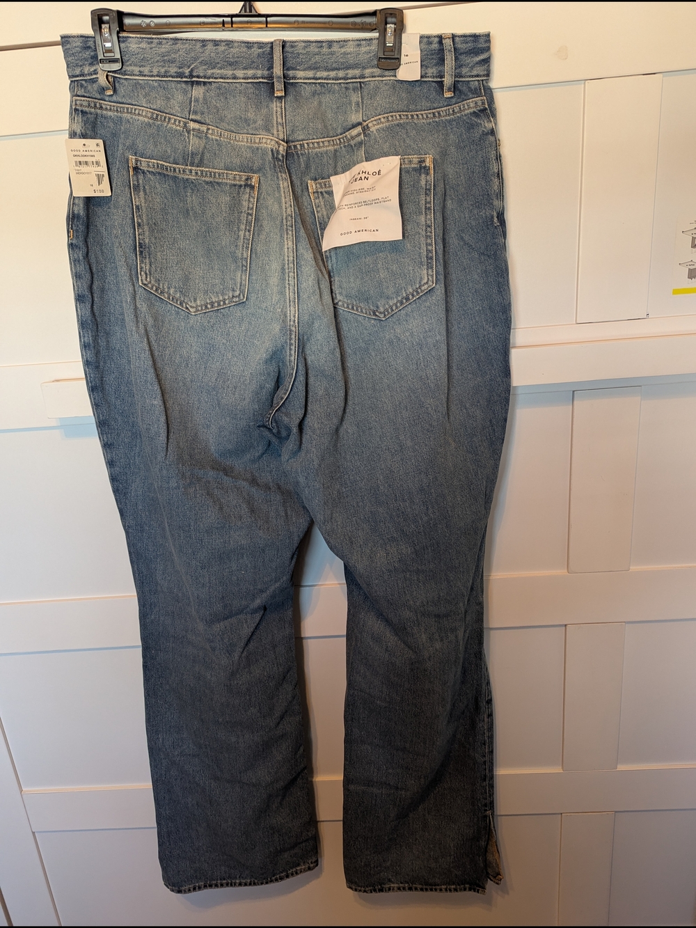 Good American The Khloe Jean in Light Blue Wash